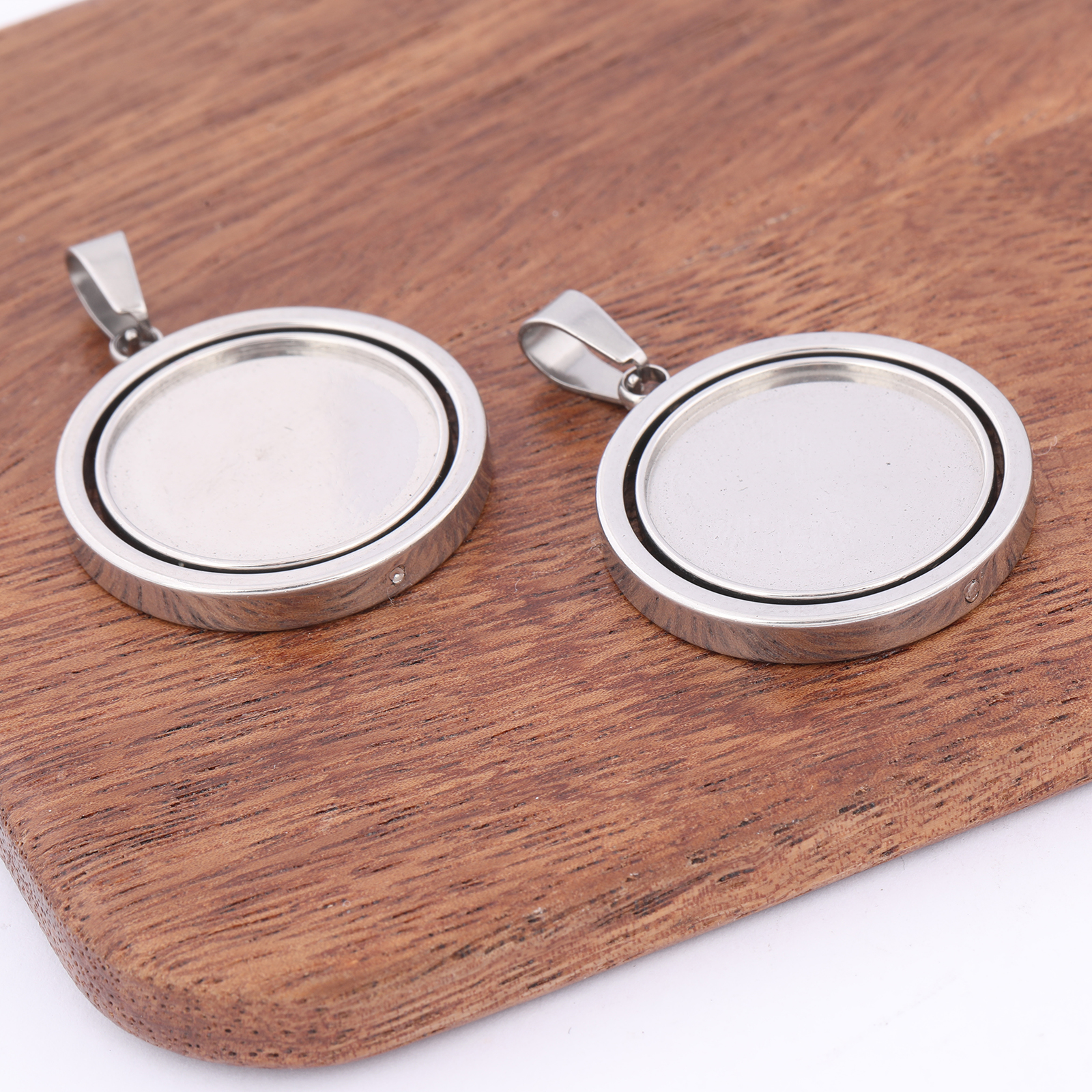 3 Pezzi Vassoio Rotante in Acc - Bezels Set Pendant recensione e prezzo