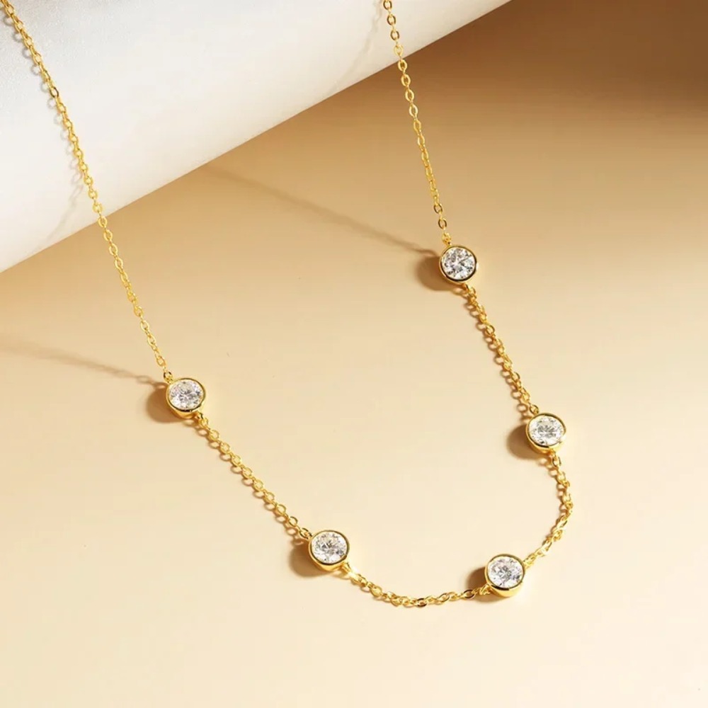 Collana Moissanite da 5 mm cer - Bezels Set Pendant recensione e prezzo